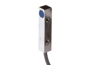 IB090206,Inductive sensor,plus 8x40x8, 10-30V DC,200mA,Sn:3/2m cable, IPF ELECTRONIC