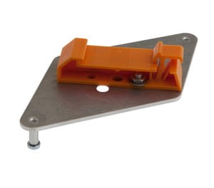 AO98C526, accessory for optic sensors, mounting plate 74x113x2 on rail for OI98