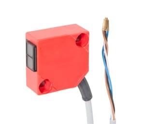 OT150400, Optical sensor,taplug er 15x30x30, 10-35VDC,200mA,antiva,Sn1200,3mcable, IPF ELECTRONIC