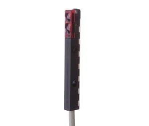OTQ40270, Czujnik optyczny, obudowa 4x44, 8x6, 2, czerwone światło, HGA, 11-30VDC, 50mA, Sn:30fix, M8wtyczka kabel o dł,4p, 200mm, IPF ELECTRONIC