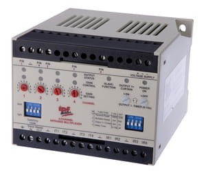 OV540520, opt. sensor,ampilifer 99,7x75x110, 24VDC,4xpnp/npn,0-15s,multiplex4fach, IPF ELECTRONIC